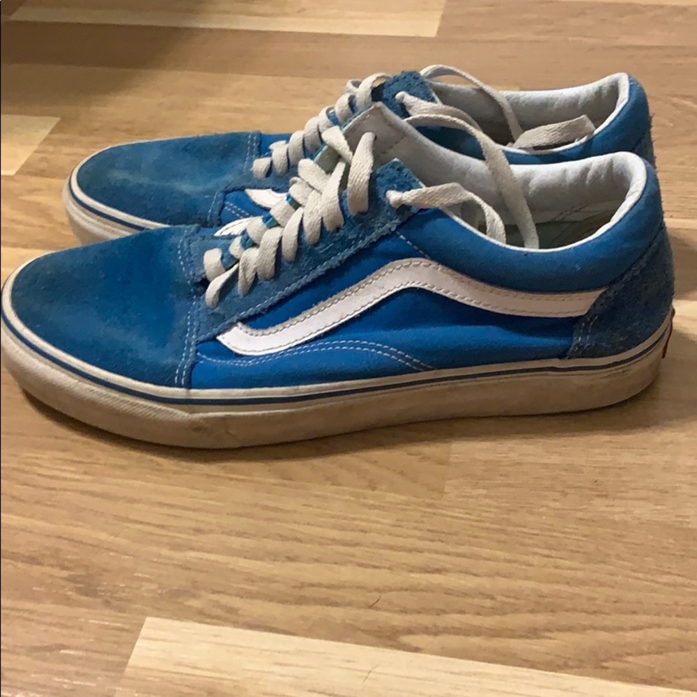 Shoes - Picture 2 of 3